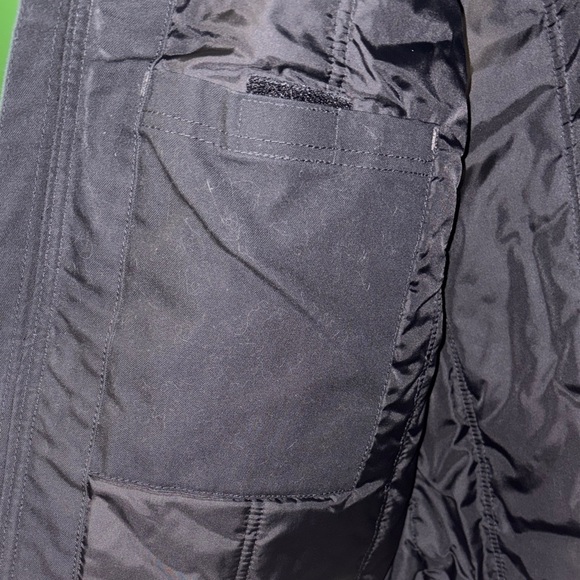 Carhartt Black Work Vest - Picture 10 of 12